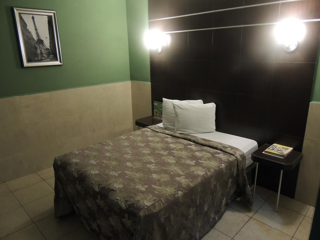 Hotel Metropolitano Tampico Quarto foto