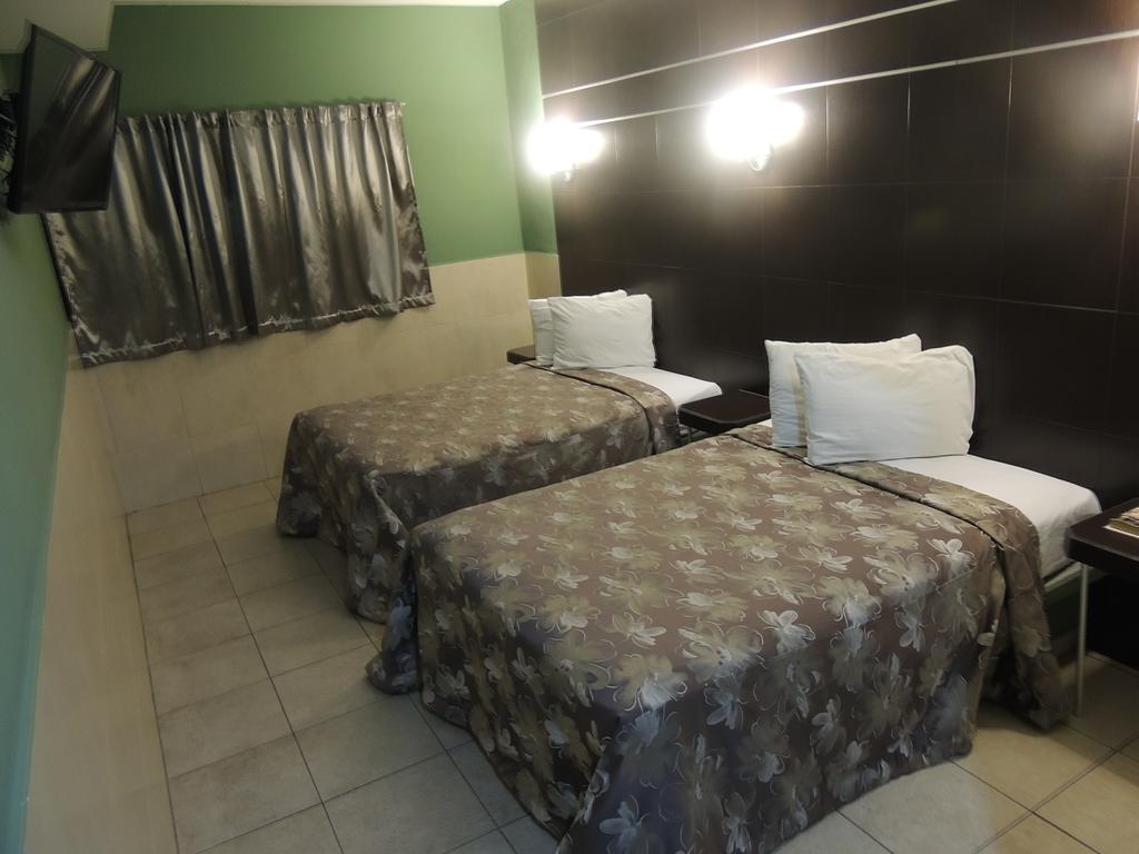 Hotel Metropolitano Tampico Quarto foto